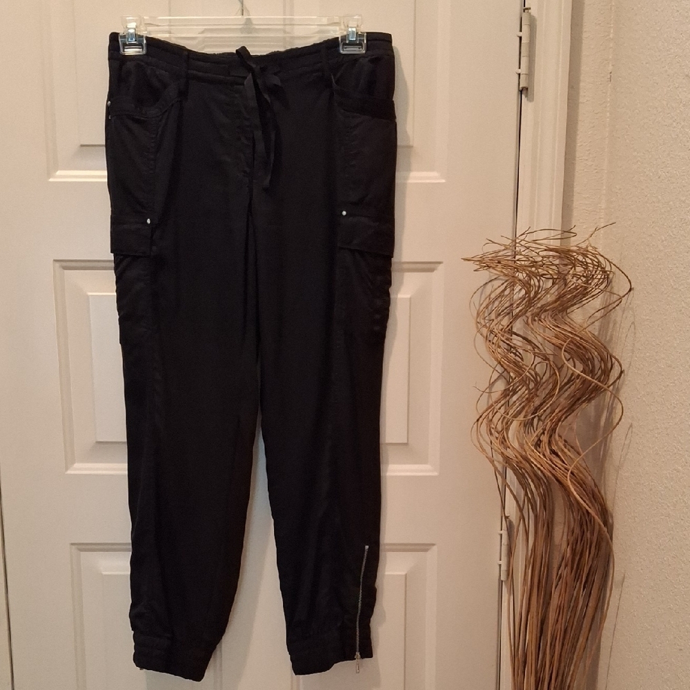WHBM Black Cargo Pants-NEW!